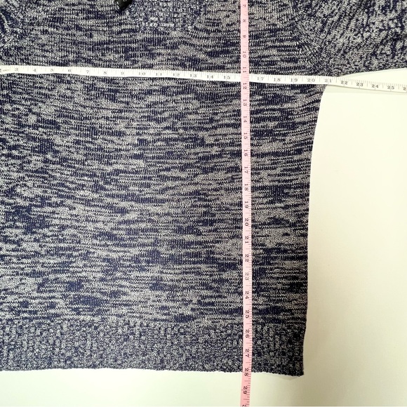 Quinn Silk Blend Shawl Collar Toggle Button Pullover Sweater Large - Picture 8 of 9